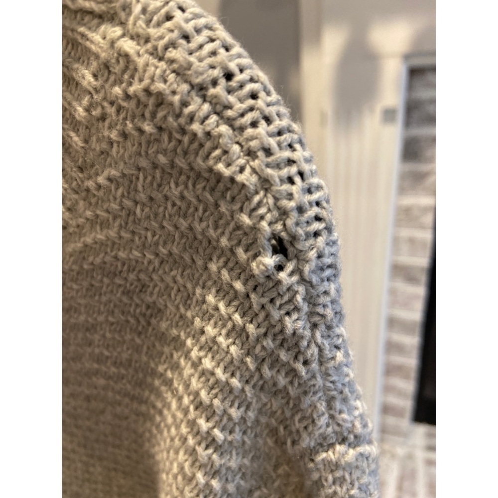 Roxy Sweater - Picture 3 of 3